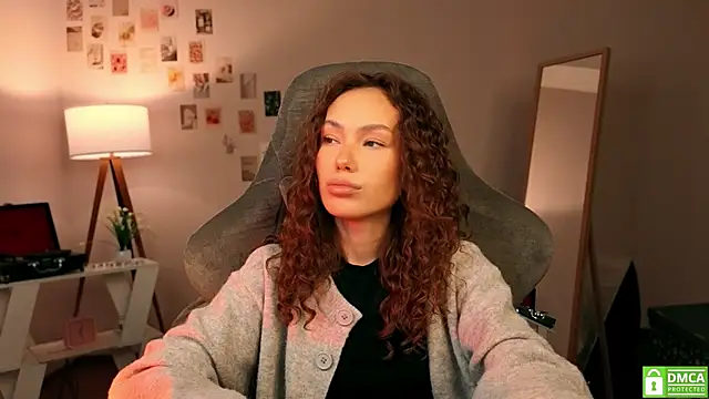 branchwithflowerss online show from October 29, 11:56 am