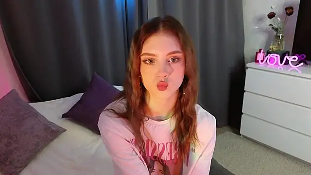 midnightMaya online show from November 5, 8:09 pm