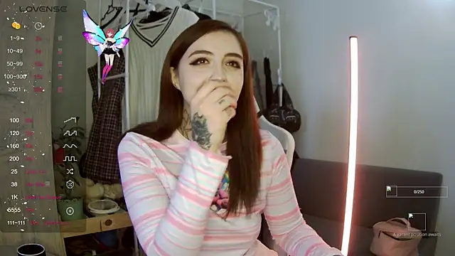 Snapshot of Rin_andersonn chatting on October 4, 7:50 am Rin andersonn online show from October 4, 7:50 am