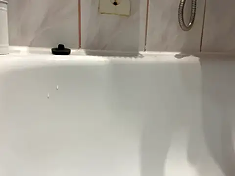 Snapshot of pleasedontpressaredburton chatting on October 23, 3:11 pm pleasedontpressaredburton online show from October 23, 3:11 pm