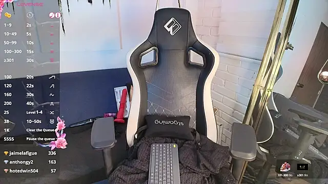 Snapshot of Matti_sofia_ chatting on October 1, 8:59 pm Matti sofia online show from October 1, 8:59 pm