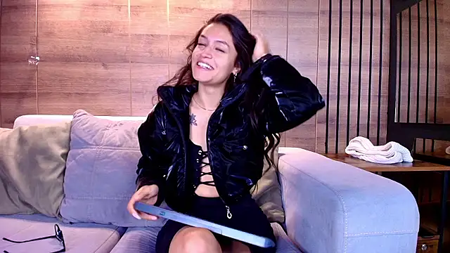 Matti sofia  online show from February 19, 11:17 am