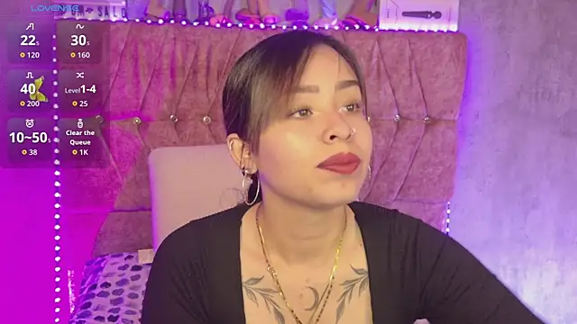Snapshot of Mia_lopez_1 chatting on July 9, 9:02 am Mia lopez 1 online show from July 9, 9:02 am