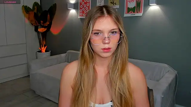 linakorvin online show from November 9, 1:31 pm