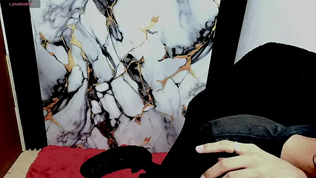 Snapshot of Im_david02 chatting on February 24, 2:04 pm Im david02 online show from February 24, 2:04 pm