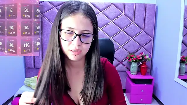 sarah sweett  online show from April 28, 3:17 pm
