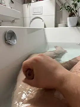 DomnHuan online show from October 10, 6:40 pm