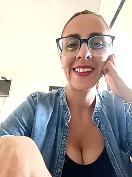 Jade 1-9 online show from November 17, 6:14 pm