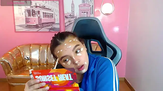 Snapshot of mia_foster_t chatting on December 20, 1:07 pm mia foster t online show from December 20, 1:07 pm