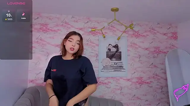 mia foster t online show from February 11, 1:16 pm