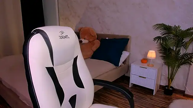 AngelAnabelle online show from November 13, 9:47 pm