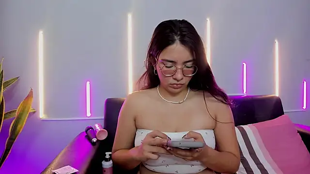 Jules Angel online show from November 14, 12:59 pm