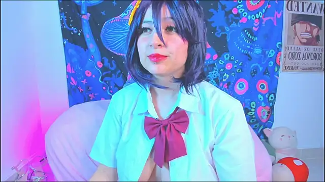 Miaengels  online show from November 12, 12:22 am