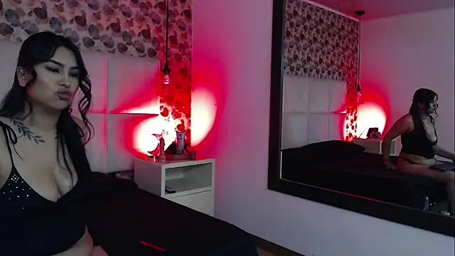 IssisLancaster online show from November 4, 11:20 am