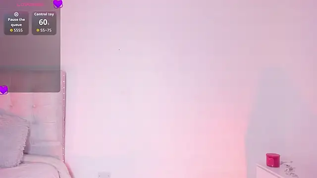 clover tter  online show from October 26, 3:45 am