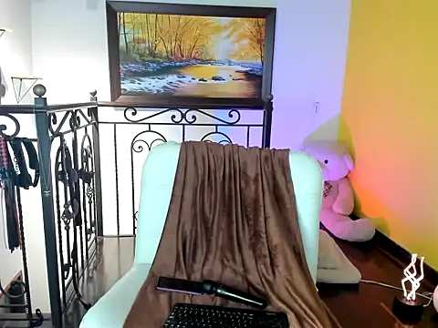 Zulyhenao online show from November 8, 9:53 am