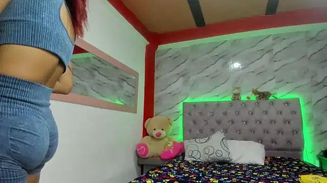 Stefany Andruw online show from November 12, 4:29 pm