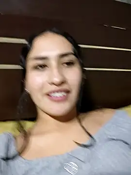 Snapshot of YoungHearXX chatting on October 15, 3:06 am YoungHearXX online show from October 15, 3:06 am