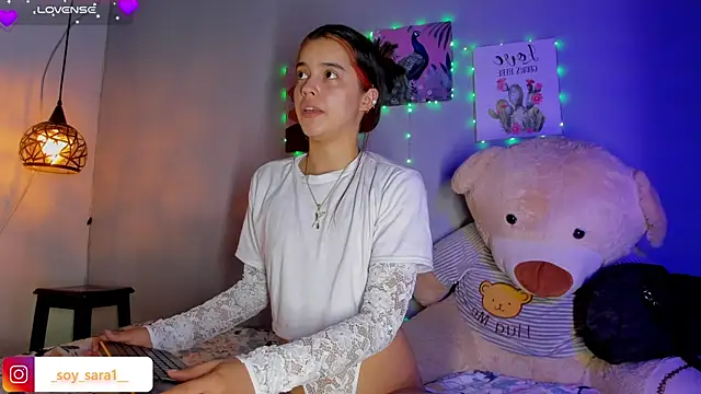 Snapshot of gabriiieela_ chatting on July 22, 8:55 pm gabriiieela online show from July 22, 8:55 pm