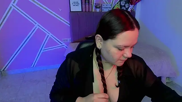 Snapshot of koning_moretti chatting on July 17, 9:52 pm koning moretti online show from July 17, 9:52 pm