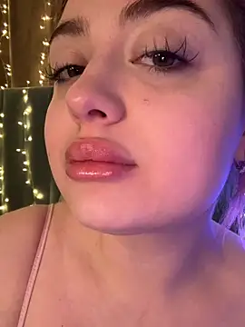 KellyMoors online show from February 7, 1:20 am