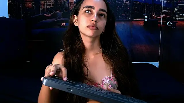 solarboom18 online show from December 3, 7:45 pm