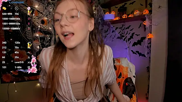 lyra thenymph online show from October 23, 10:36 am