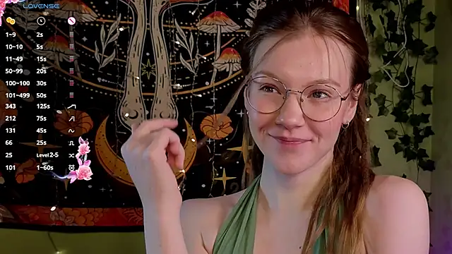 lyra thenymph online show from November 15, 12:08 am