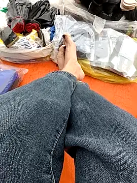 Lili 2love online show from November 17, 1:00 am