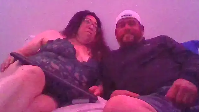 Snapshot of Foxxxy08 chatting on October 29, 3:53 am Foxxxy08 online show from October 29, 3:53 am