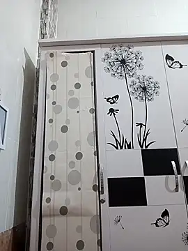 tulip-bae online show from November 5, 12:16 pm