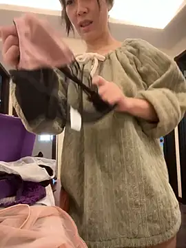 yourkeer online show from December 3, 8:34 am