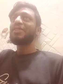 Snapshot of playboyMH1 chatting on November 2, 12:24 am playboyMH1 online show from November 2, 12:24 am