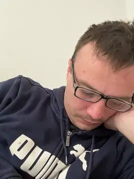 viktor1992-1-1 online show from February 16, 2:35 pm