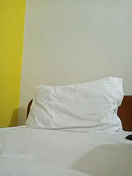 Snapshot of golugulu2024 chatting on November 15, 10:23 am golugulu2024 online show from November 15, 10:23 am