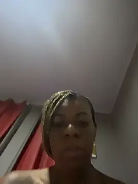 Snapshot of Priihmedeiros chatting on July 23, 6:33 am Priihmedeiros online show from July 23, 6:33 am