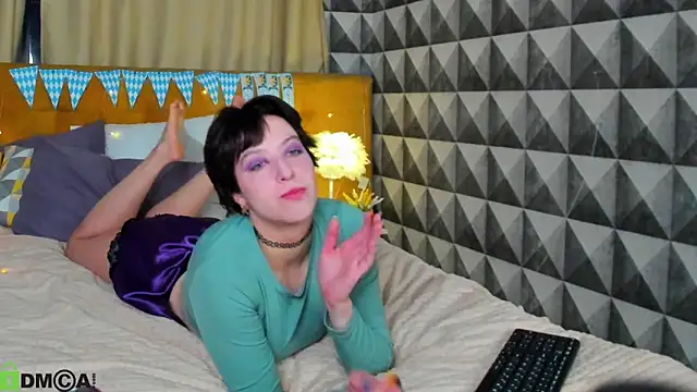 Snapshot of Sara_Frayer chatting on October 5, 1:04 am Sara Frayer online show from October 5, 1:04 am