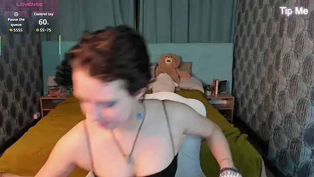 Sara Frayer online show from December 19, 1:12 am