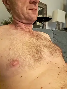 Snapshot of Vintermelon2 chatting on October 22, 11:26 pm Vintermelon2 online show from October 22, 11:26 pm