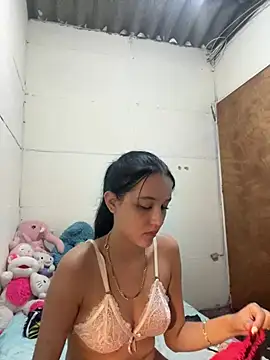 Snapshot of angel__kiss chatting on July 30, 11:48 pm angel kiss online show from July 30, 11:48 pm
