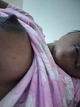 Snapshot of hottywife-03 chatting on June 2, 1:02 pm hottywife-03 online show from June 2, 1:02 pm