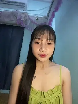 banlinh004 online show from May 29, 3:32 pm