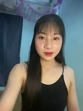 banlinh004 online show from June 12, 3:11 pm