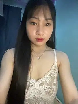 banlinh004 online show from July 2, 3:17 am