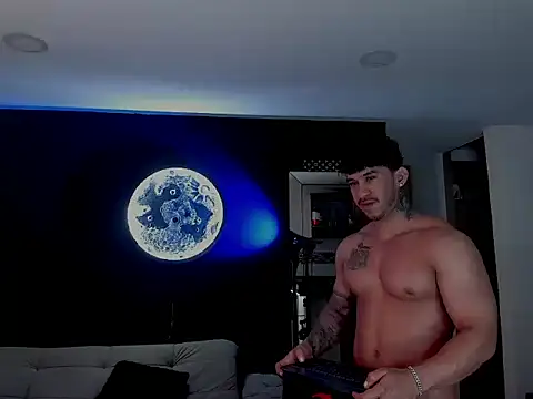 Dammianmiller online show from March 24, 6:13 pm