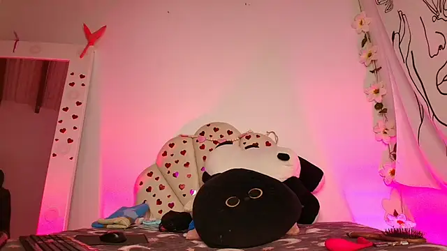 kisha colins online show from February 10, 1:15 pm