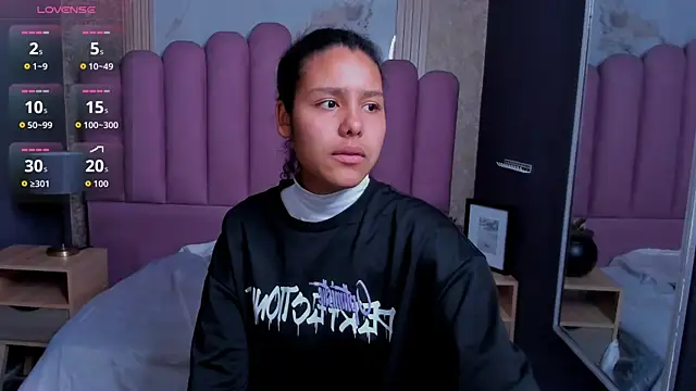 AriaVega online show from December 17, 12:44 pm