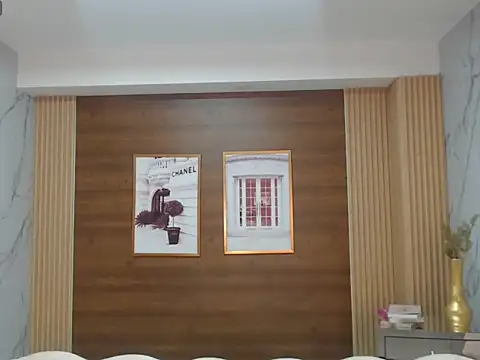 claudina s online show from October 17, 1:03 pm