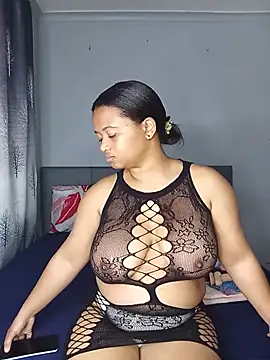 Snapshot of Sultrytits6 chatting on July 10, 11:18 pm Sultrytits6 online show from July 10, 11:18 pm