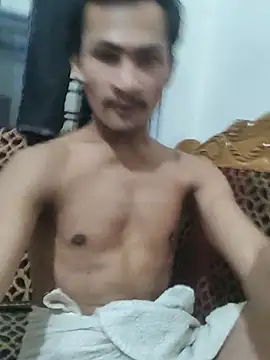 sunny5092 online show from November 4, 5:45 pm